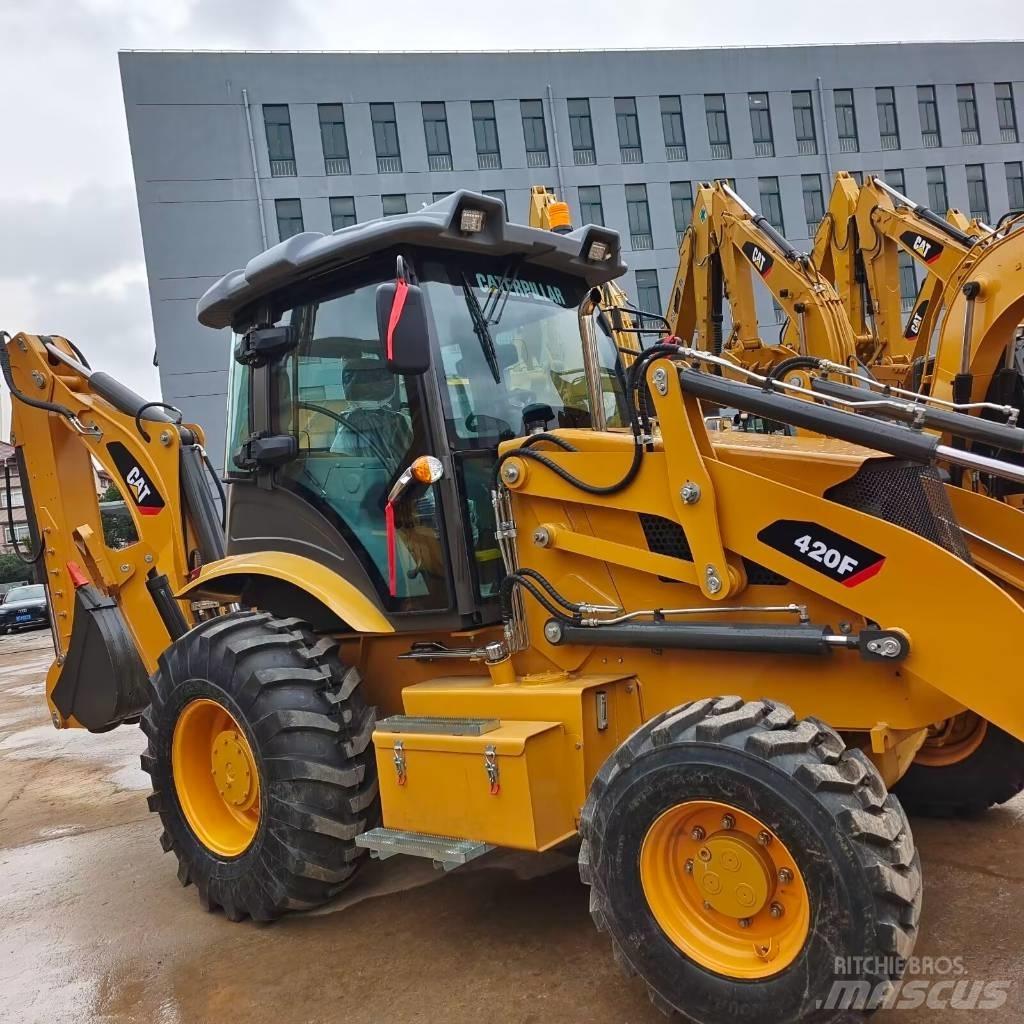 CAT 420 F Kaivurikuormaajat
