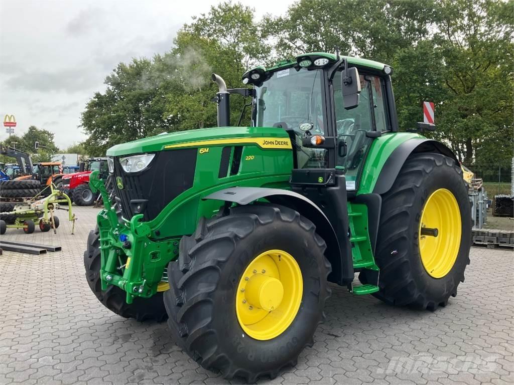 John Deere 6M220 Traktorit