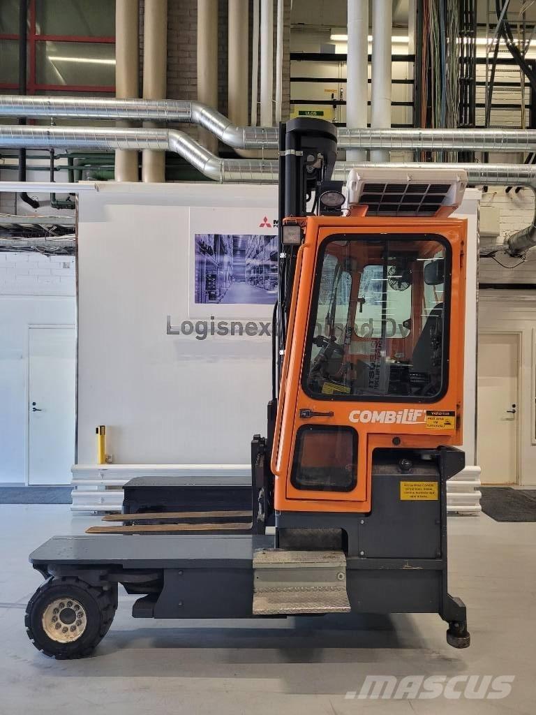 Combilift C 4000 Nelitietrukit
