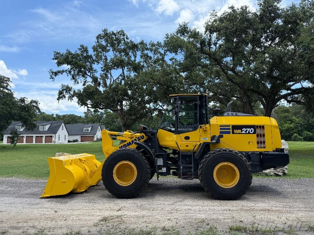 Komatsu WA 270-8 Pyöräkuormaajat