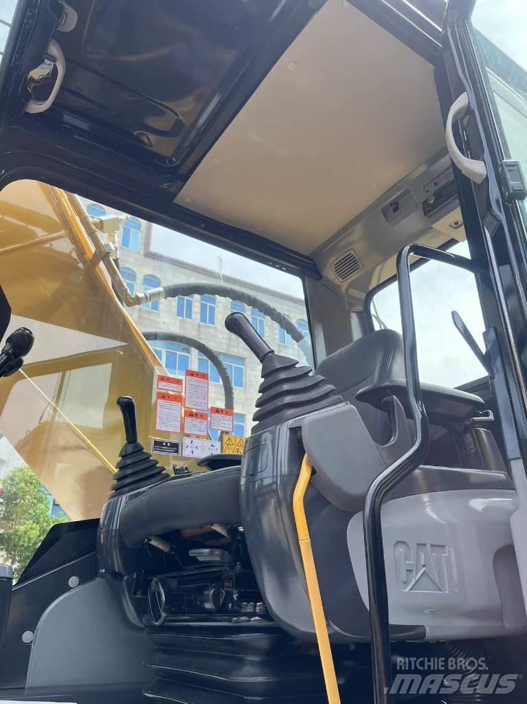 CAT 320D2 Telakaivukoneet