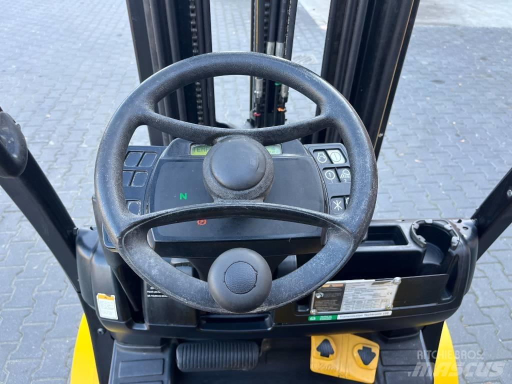 Yale GLC25VX Nestekaasutrukit