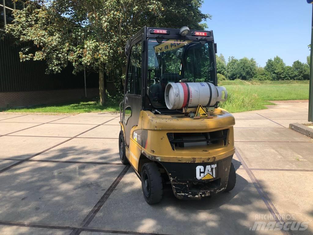 CAT GP 25 N Nestekaasutrukit