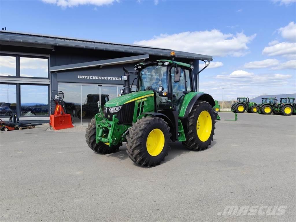 John Deere 6100M Traktorit