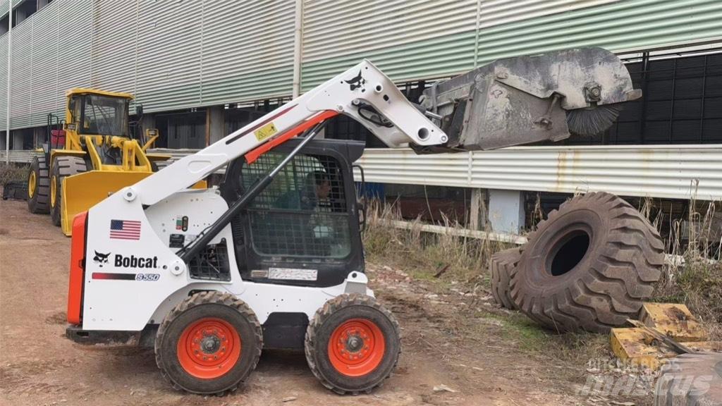 Bobcat S 550 Liukuohjatut kuormaajat