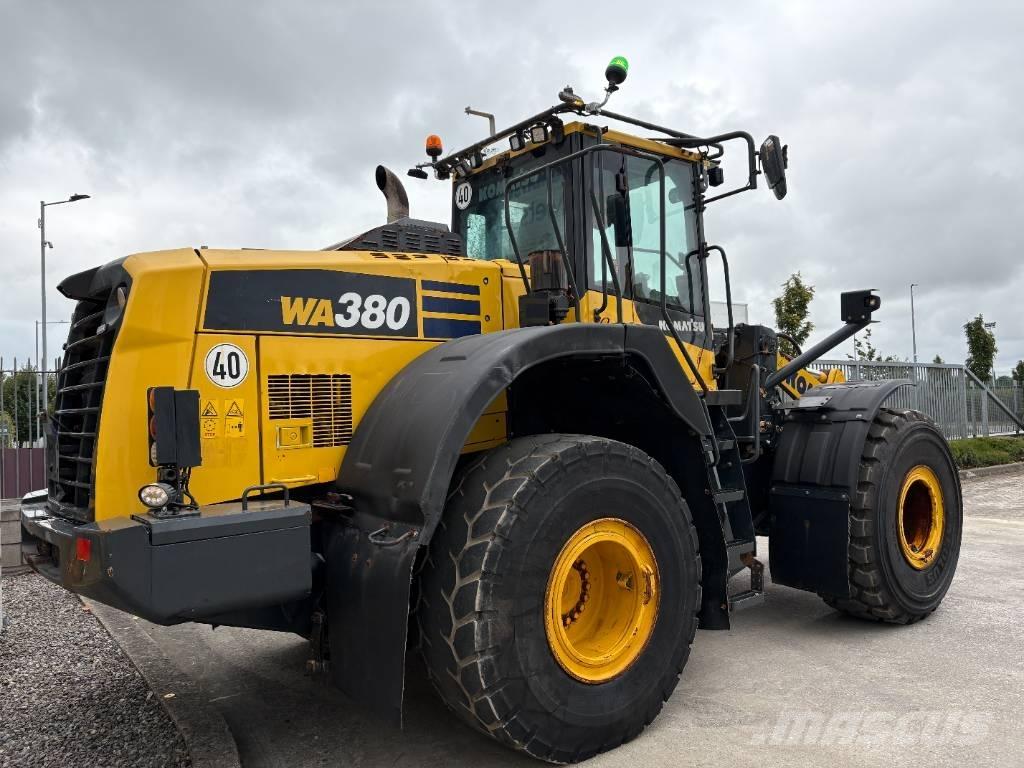 Komatsu WA380-8 Pyöräkuormaajat