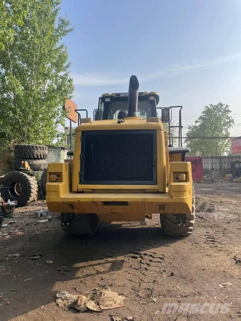 CAT 966 Pyöräkaivukoneet