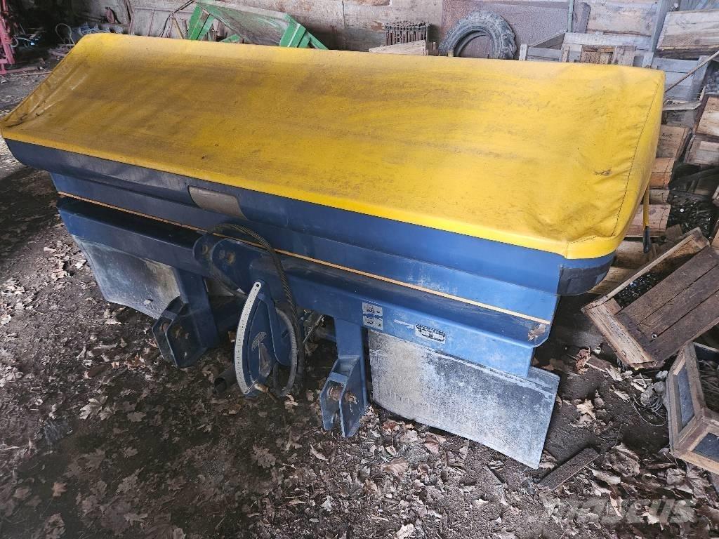 Bogballe M2 Lannoitteenlevittimet