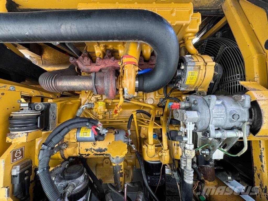 CAT M 315 Pyöräkaivukoneet
