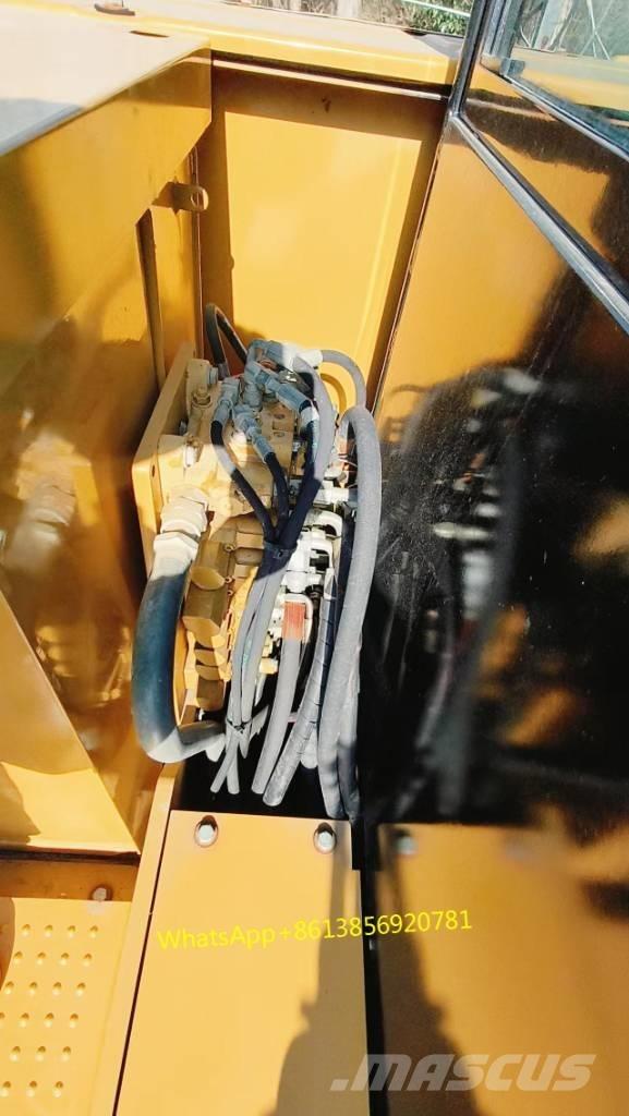 CAT 306 Minikaivukoneet < 7t