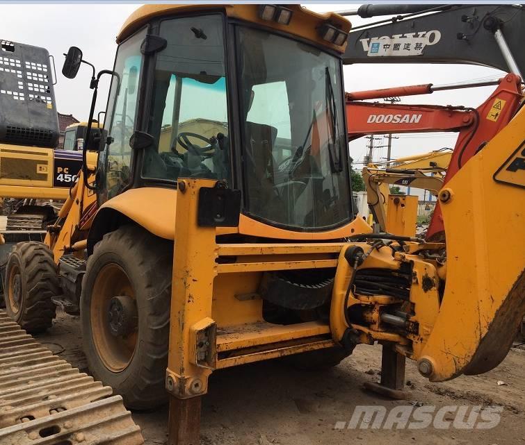 JCB 3CX Kaivurikuormaajat
