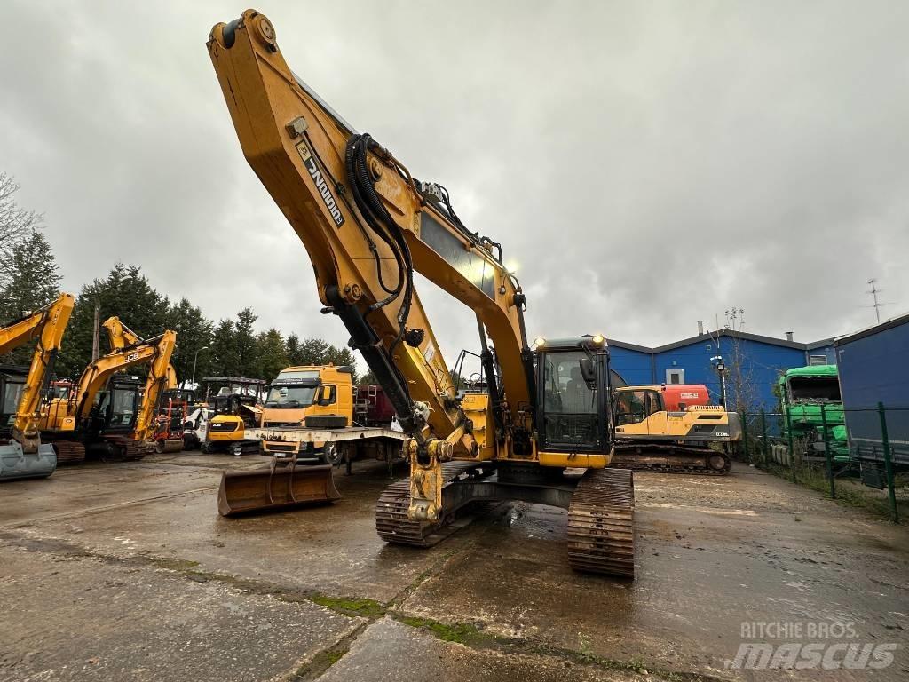JCB JZ 255 LC Telakaivukoneet