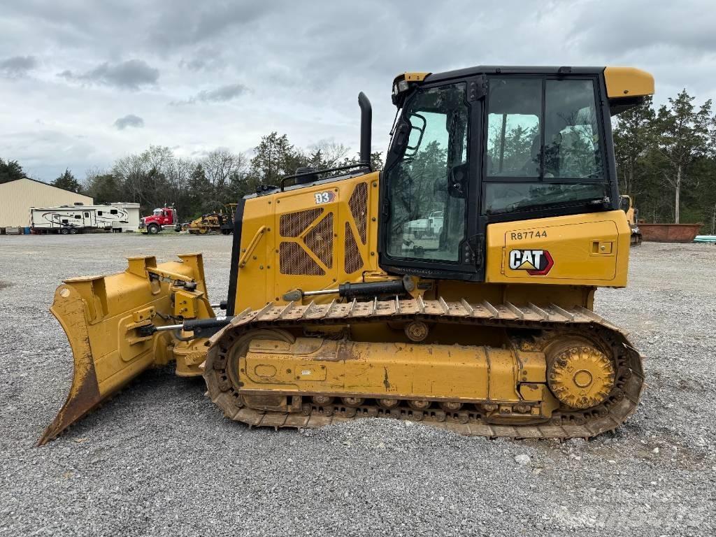 CAT D3 Telaketjupuskutraktorit