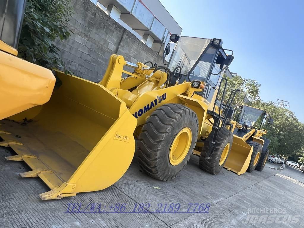 Komatsu WA320 Pyöräkuormaajat