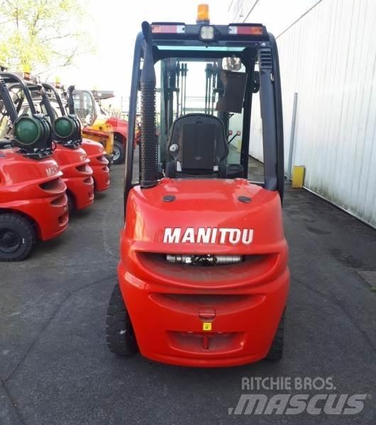 Manitou MI25D Maastotrukit