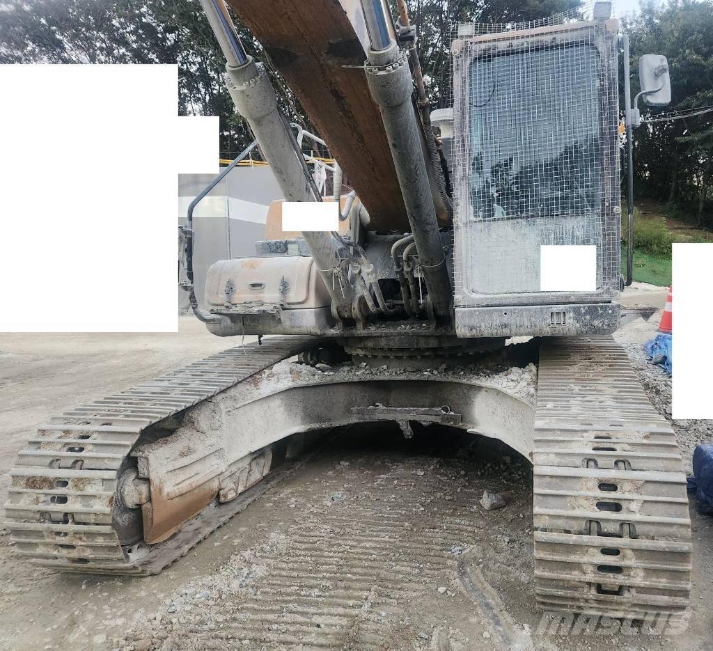 Hyundai HX300 Telakaivukoneet