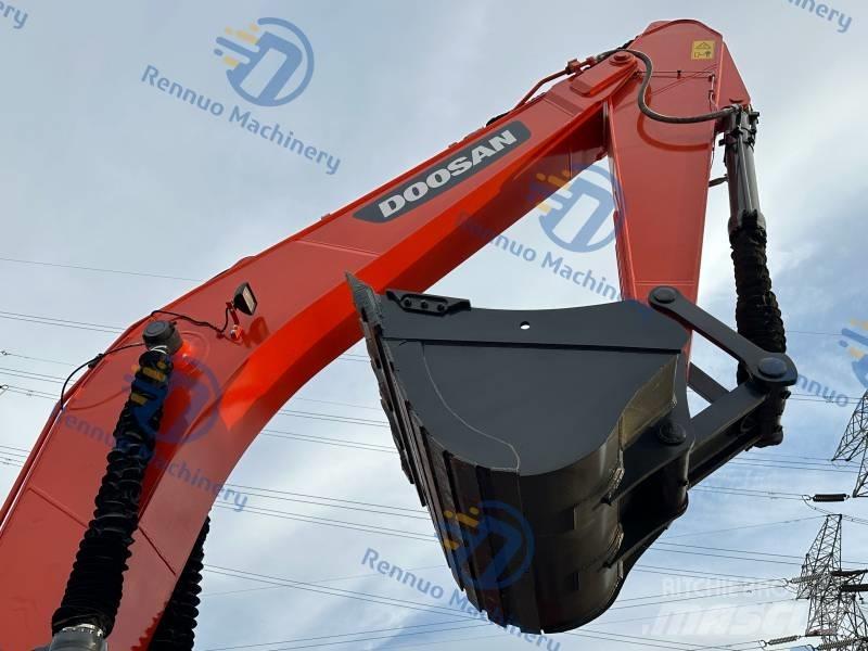 Doosan DX 300LC-9C Telakaivukoneet