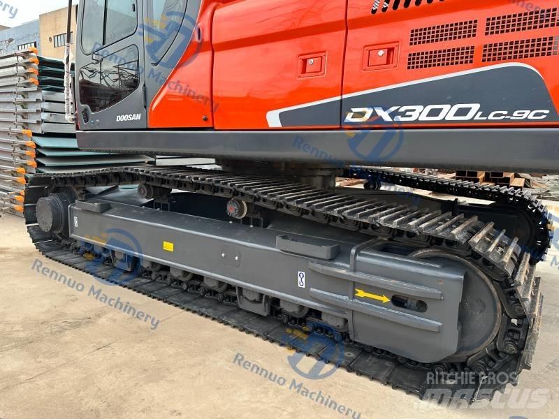 Doosan DX 300LC-9C Telakaivukoneet
