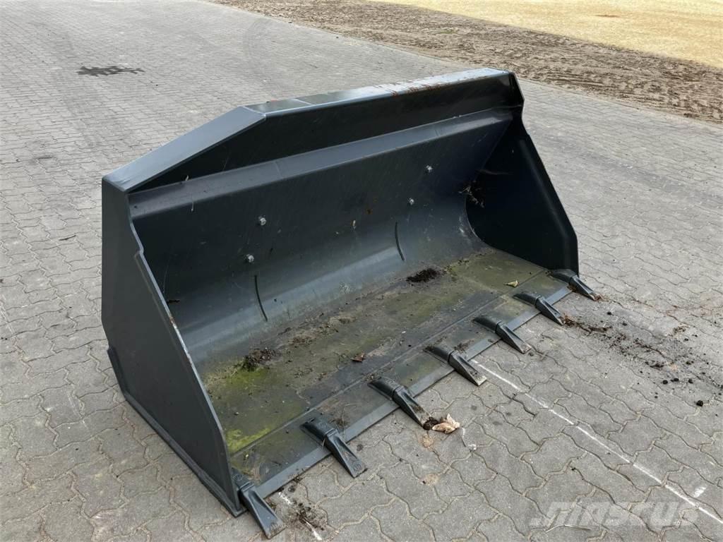 Kramer 2150 mm Etukuormaimen varusteet
