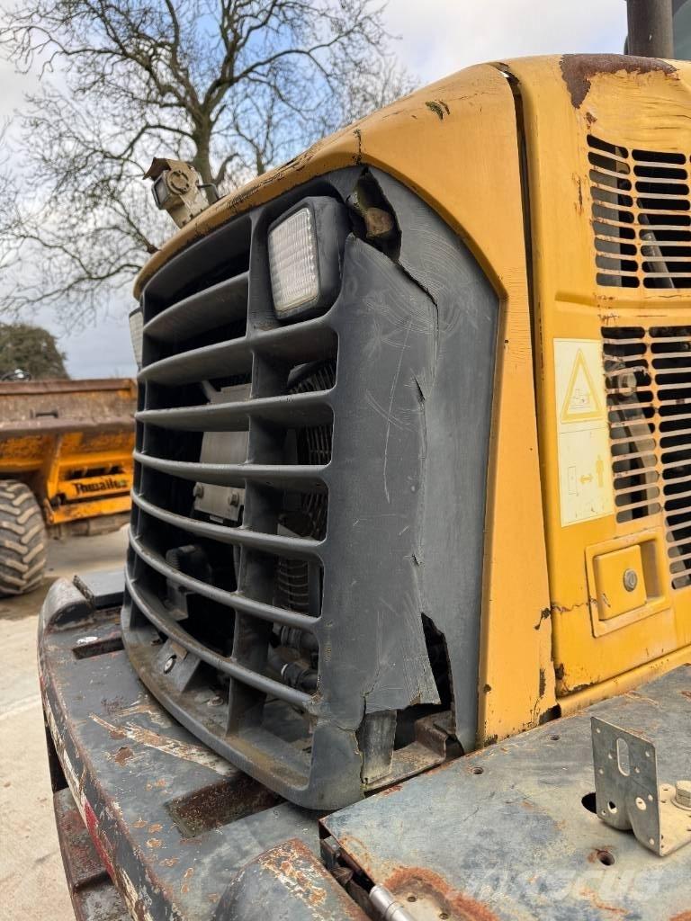 Komatsu WA 200-5 Pyöräkuormaajat