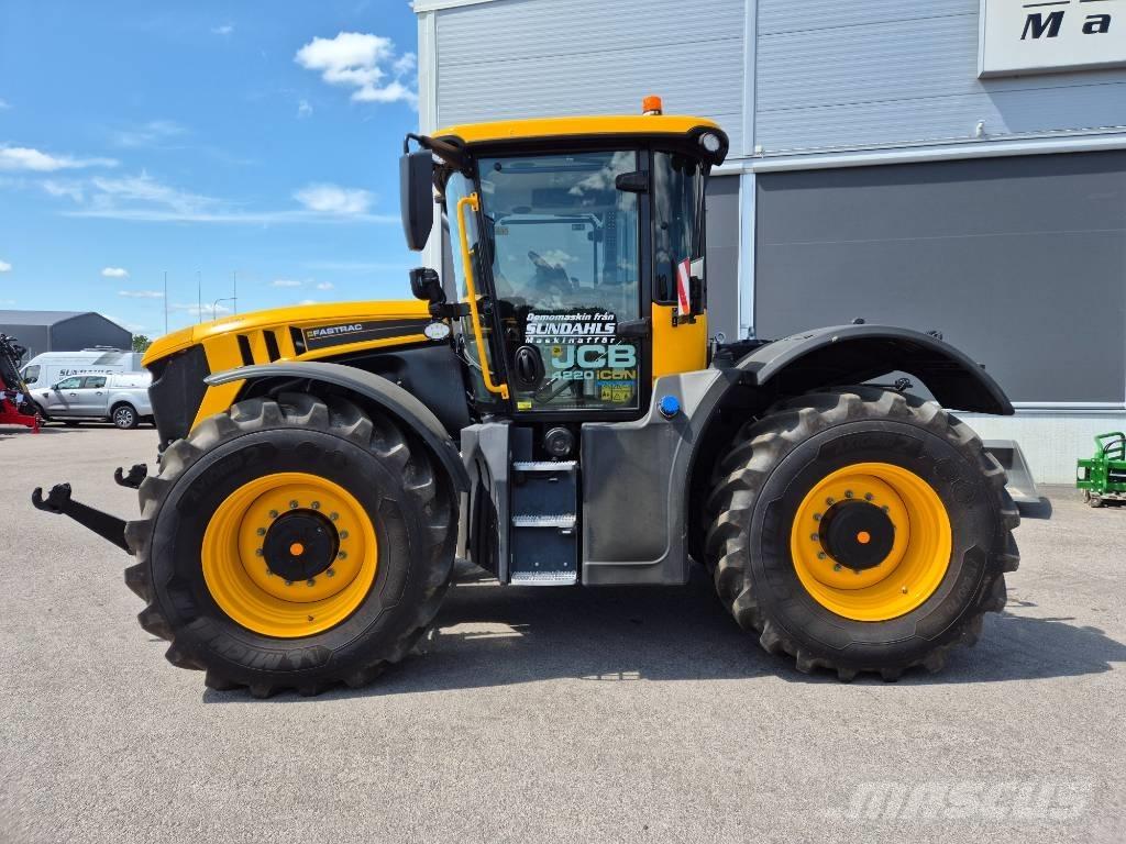 JCB Fastrac 4220 Traktorit