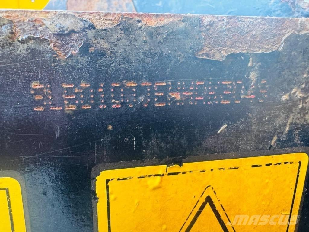JCB 6 T Minidumpperit