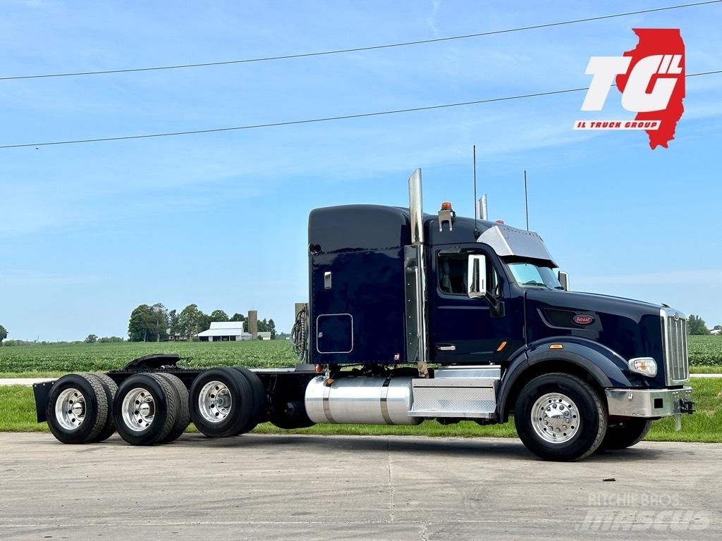 Peterbilt 567 Vetopöytäautot