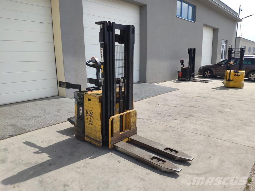 Yale MS15X IL Ajettavat pinoamisvaunut