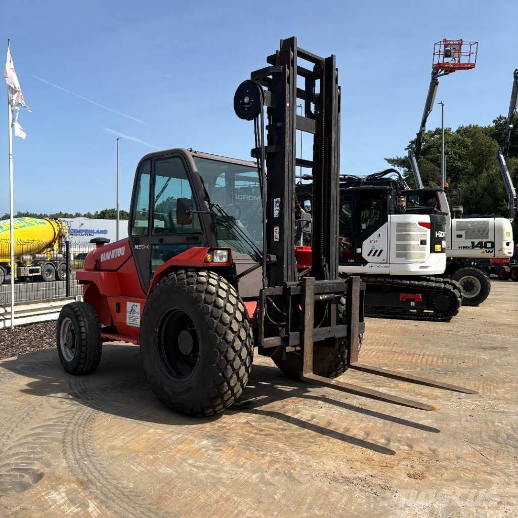 Manitou M 30.4 Maastotrukit