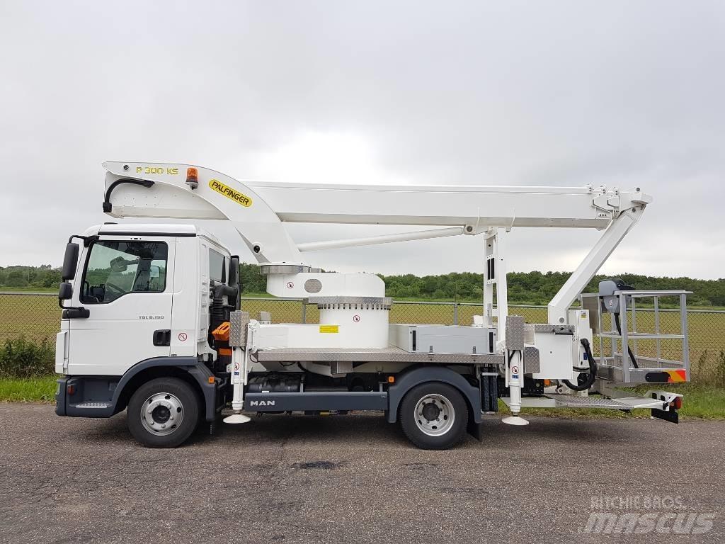 Palfinger P 300 KS Nostolava-autot