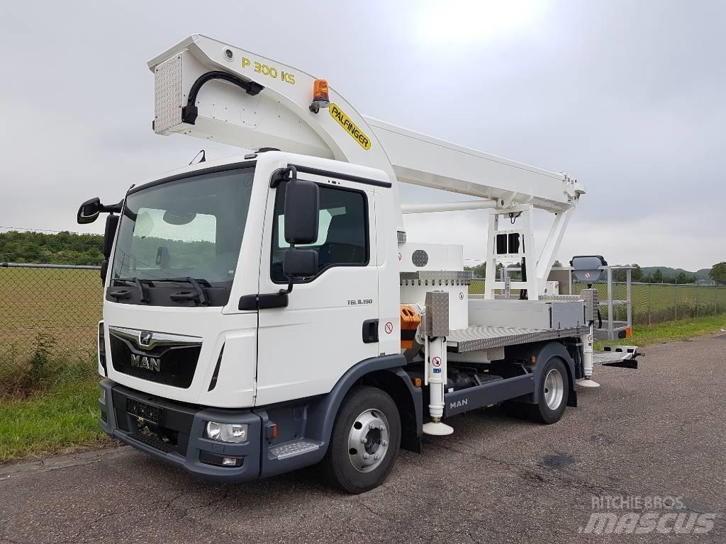 Palfinger P 300 KS Nostolava-autot