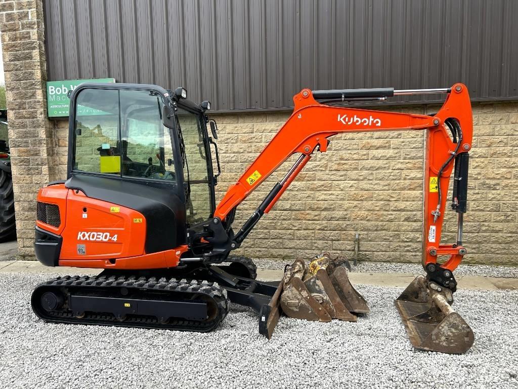 Kubota KX030-4 Minikaivukoneet < 7t