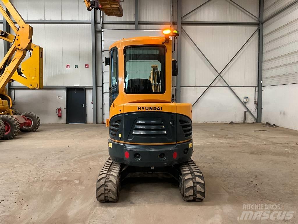 Hyundai R30 Z-9AK Minikaivukoneet < 7t