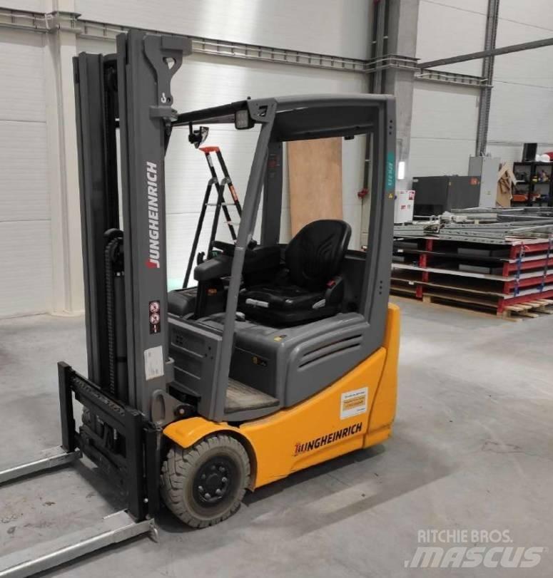 Jungheinrich EFG 215 Sähkötrukit