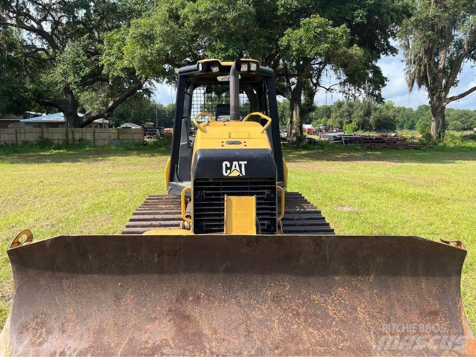 CAT D 3 K 2 LGP Telaketjupuskutraktorit
