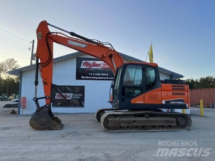 Doosan DX 140 LC Telakaivukoneet