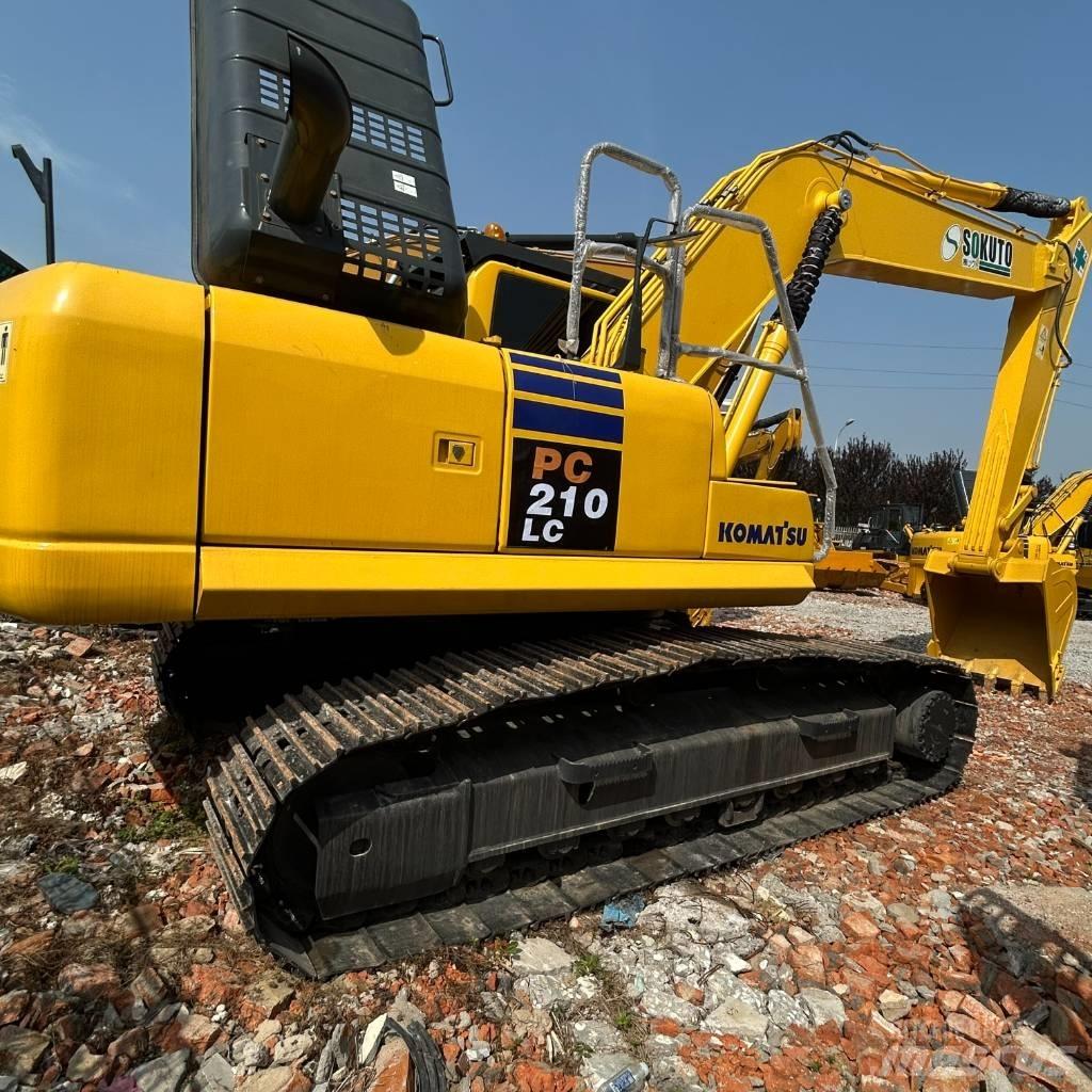 Komatsu 210-8 Telakaivukoneet
