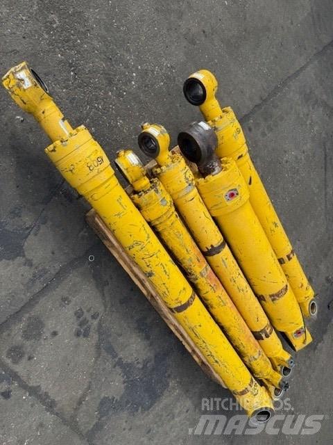 Komatsu PW 180 Hydrauliikka