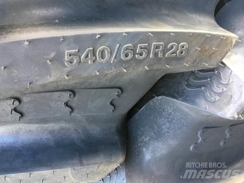 BKT 540/65 R 28 Renkaat ja vanteet
