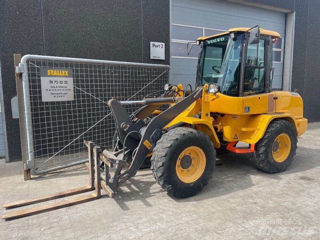 Volvo L30G Pienkuormaajat