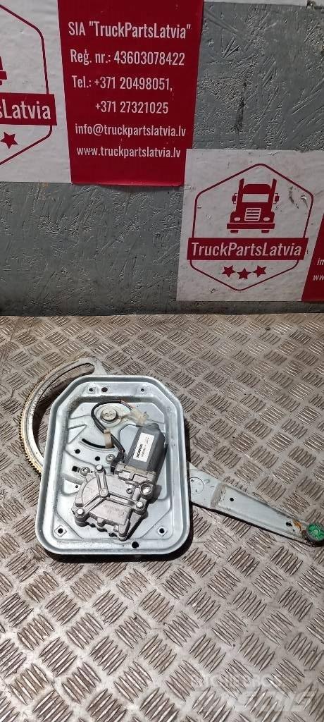 Scania R 440    1442293 Ohjaamot ja sisustat