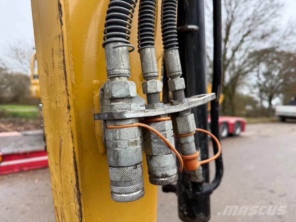CAT 302.7D Minikaivukoneet < 7t