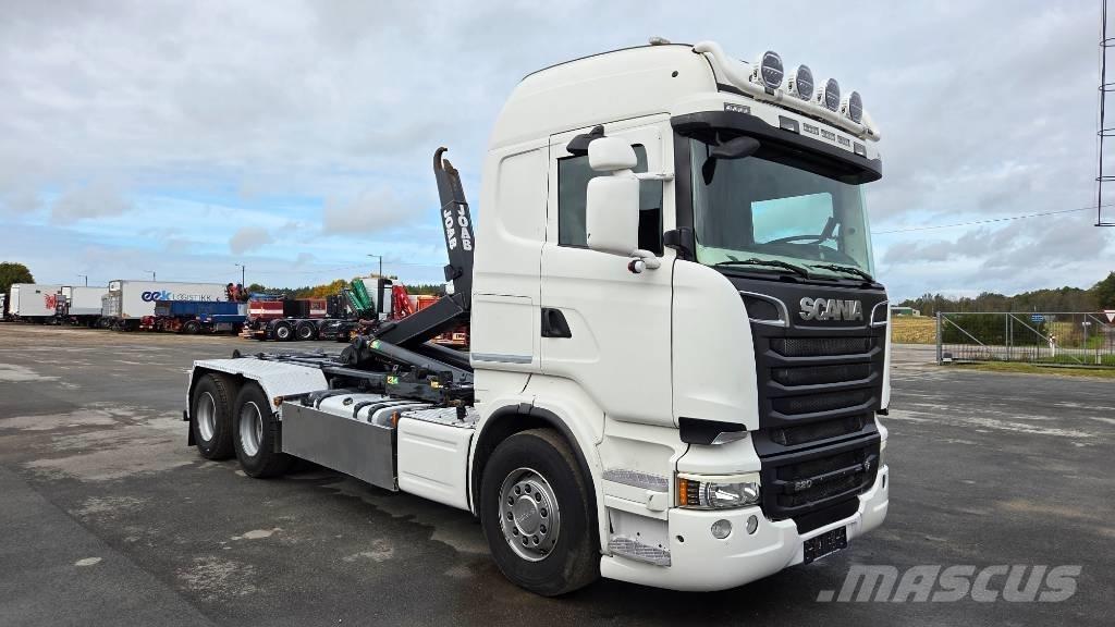 Scania R520 6X4 Koukkulava kuorma-autot