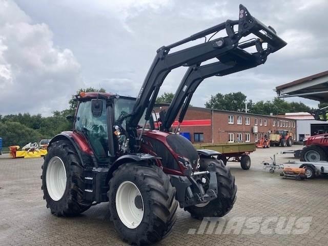 Valtra N155 Active Traktorit