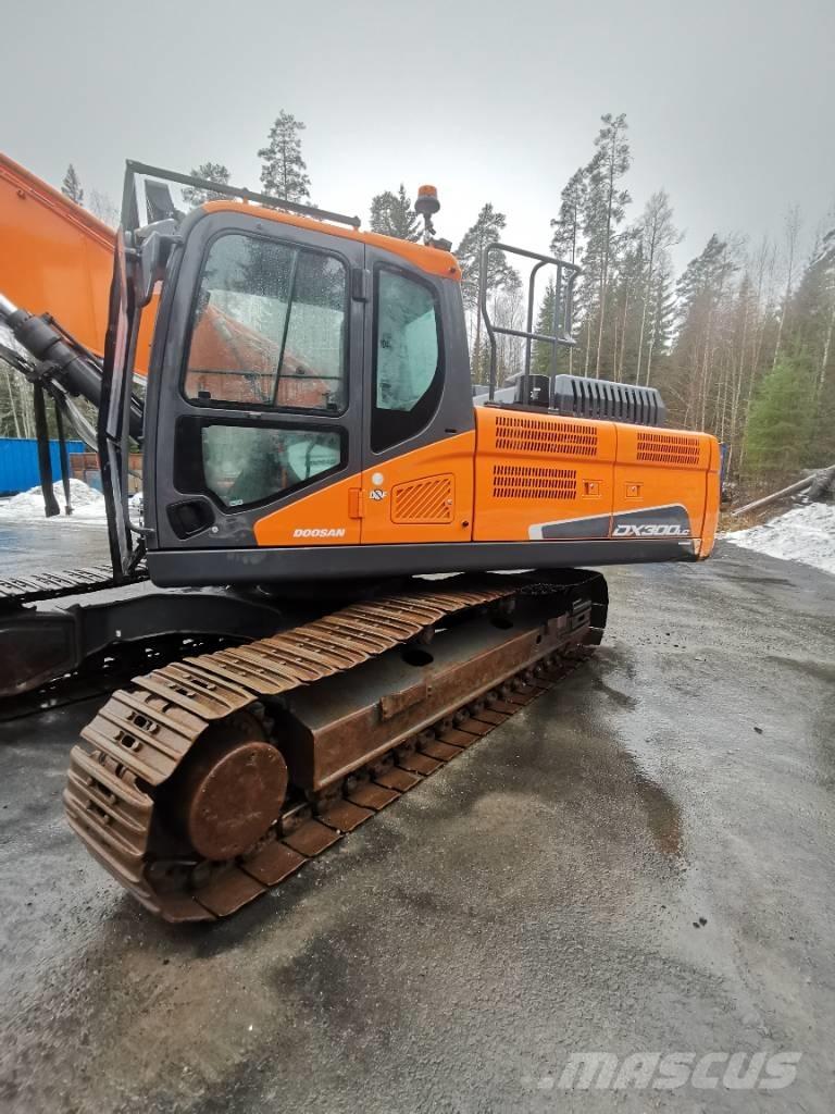 Doosan DX 300 LC-5 Telakaivukoneet