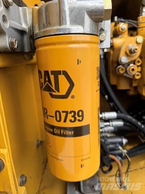 CAT 323DL (320DL) Telakaivukoneet