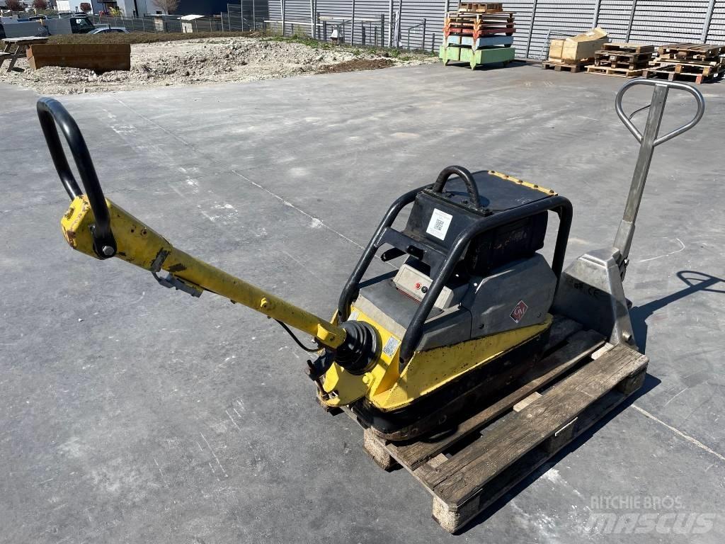 Wacker DPU5045 Tärylevyt