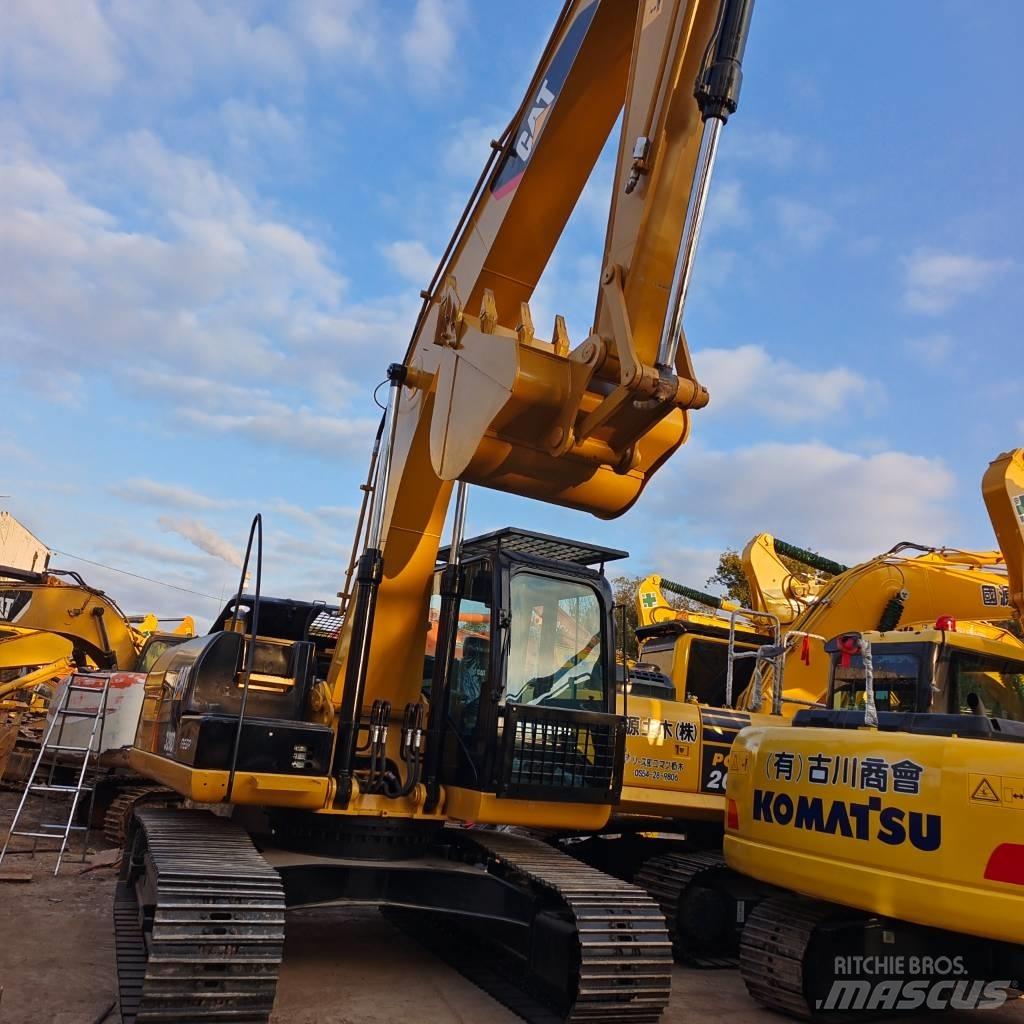 CAT 320 D Telakaivukoneet