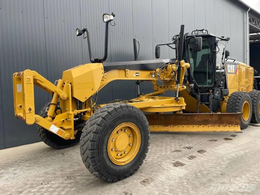 CAT 140M3 AWD Tiehöylät