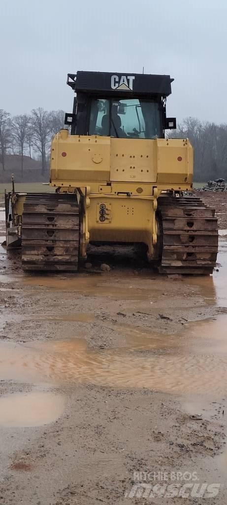 CAT D7E Telaketjupuskutraktorit